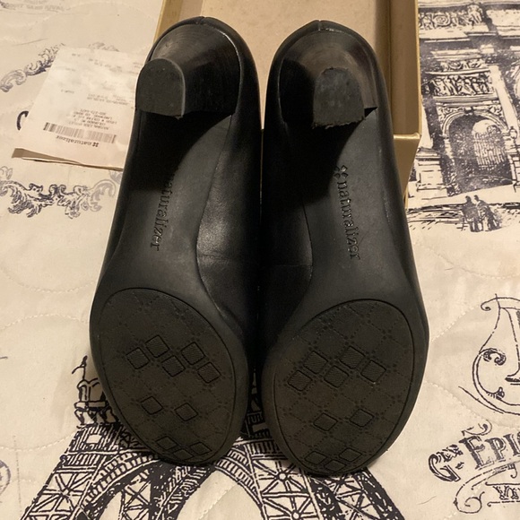 NATURALIZER DRIVEN COMFORT BLACK LEATHER  WOMENS PUMPS SIZE 6M - Picture 4 of 6